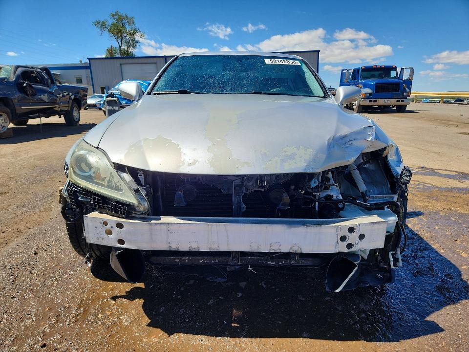 Photo 5 from auction – 2011 LEXUS IS with VIN JTHBF5C28B5144739