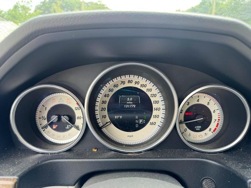 Photo 11 from auction – 2016 MERCEDES-BENZ E with VIN WDDHF8JB5GB185229