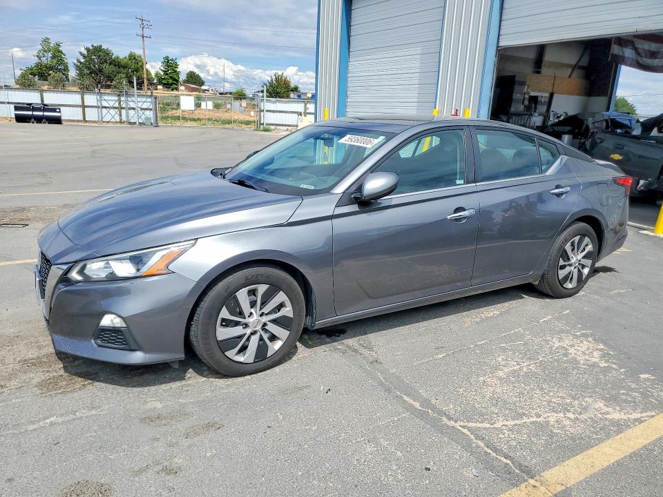 NISSAN ALTIMA 2019 with VIN 1N4BL4BV2KC249049 - Photo from auction