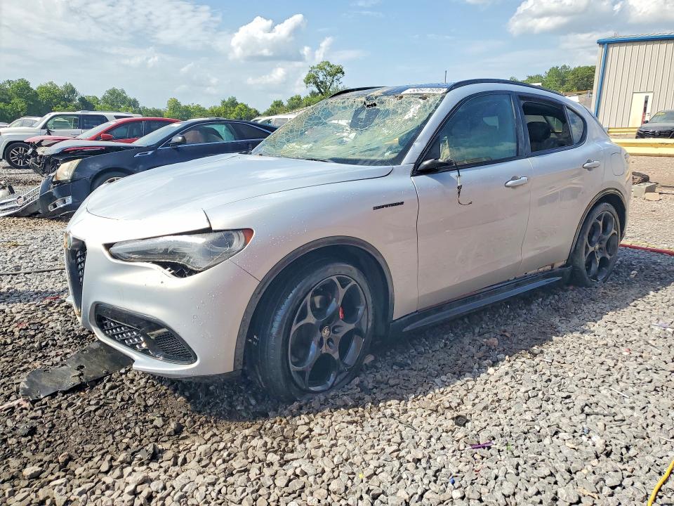 2024 ALFA ROMEO STELVIO - Търг №58647606