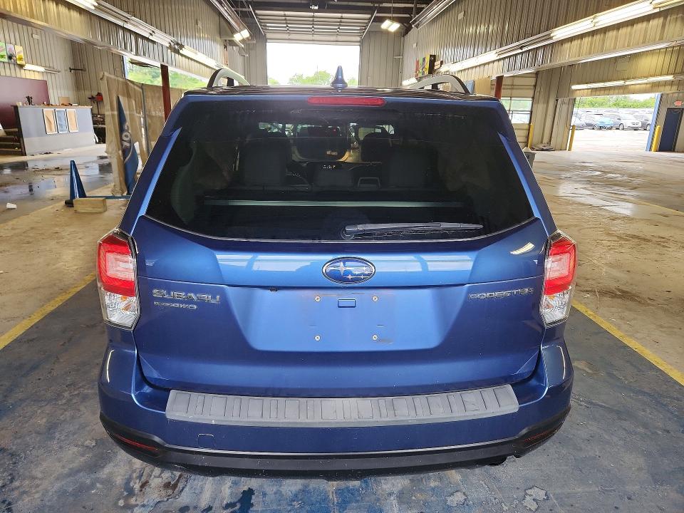 Photo 6 from auction – 2018 SUBARU FORESTER with VIN JF2SJAJC2JH423977