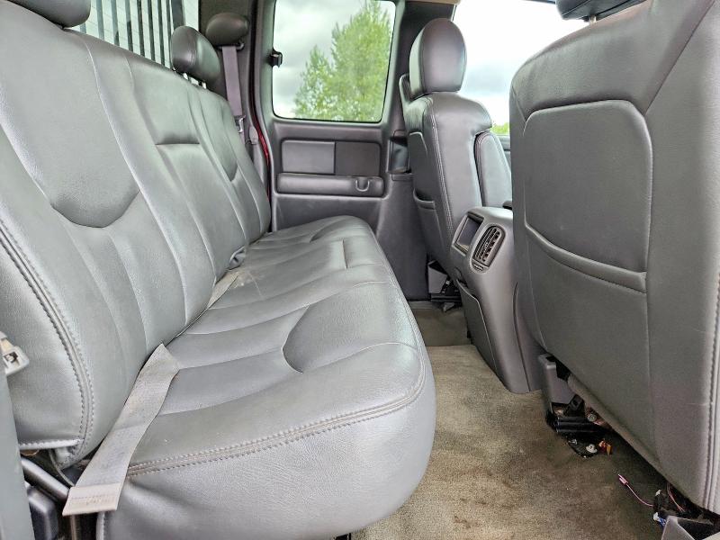 Photo 10 from auction – 2004 CHEVROLET SILVERADO with VIN 1GCEK19T14E128372