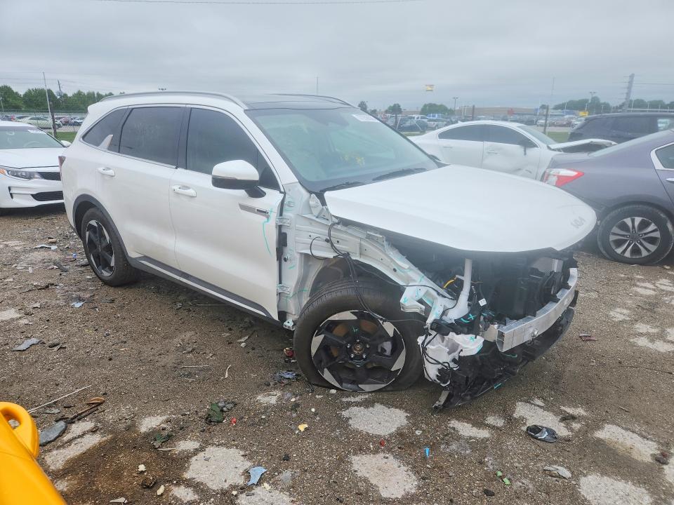 Photo 4 from auction – 2025 KIA SORENTO with VIN KNDRHDJG8S5427452