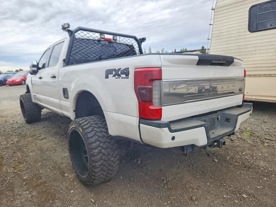 Photo 2 from auction – 2017 FORD F350 with VIN 1FT8W3BT8HEC64009