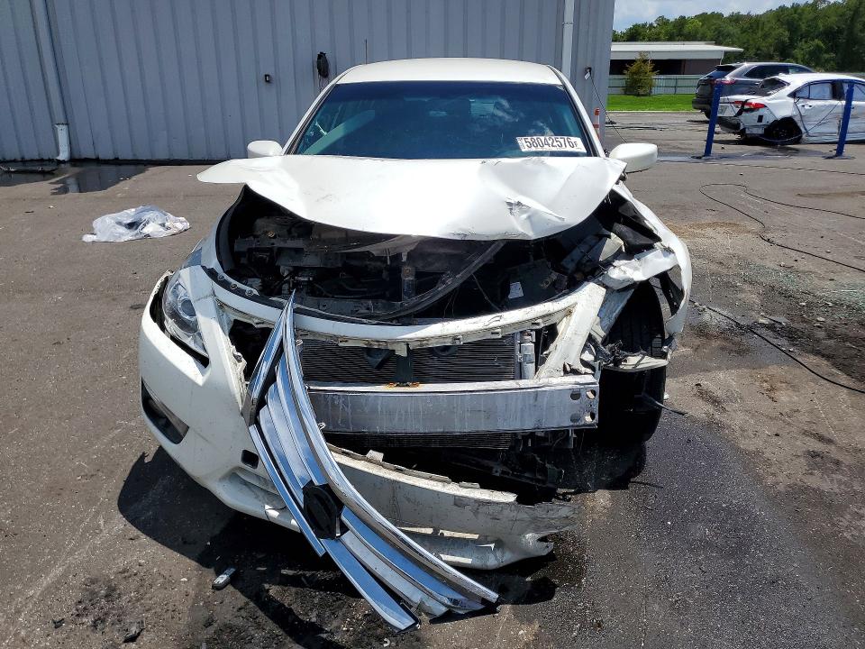 Photo 5 from auction – 2015 NISSAN ALTIMA with VIN 1N4AL3AP2FC221914