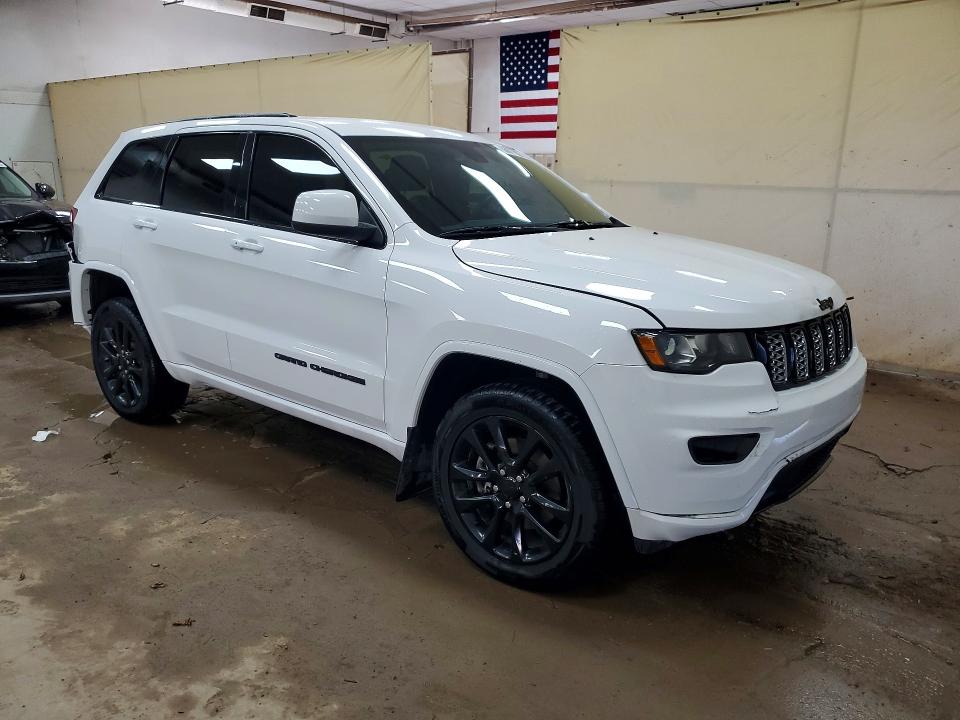Снимка 4 от търг – 2021 JEEP GRAND CHEROKEE с VIN 1C4RJFAG1MC782543