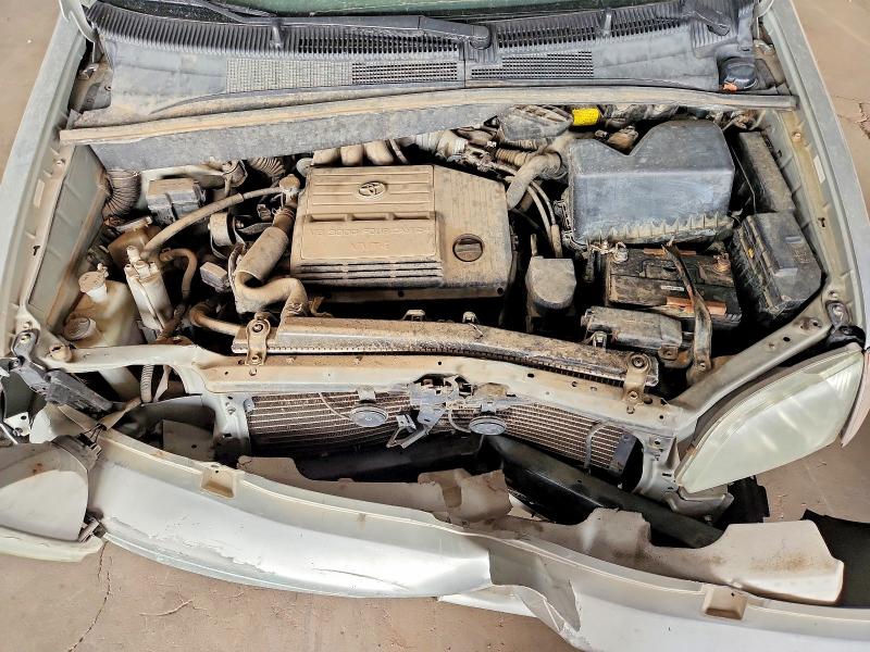Photo 12 from auction – 2003 TOYOTA SIENNA with VIN 4T3ZF13C83U520514