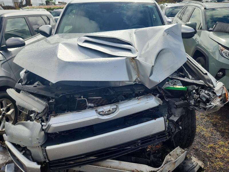 Photo 12 from auction – 2022 TOYOTA 4RUNNER with VIN JTESU5JR2N5973846