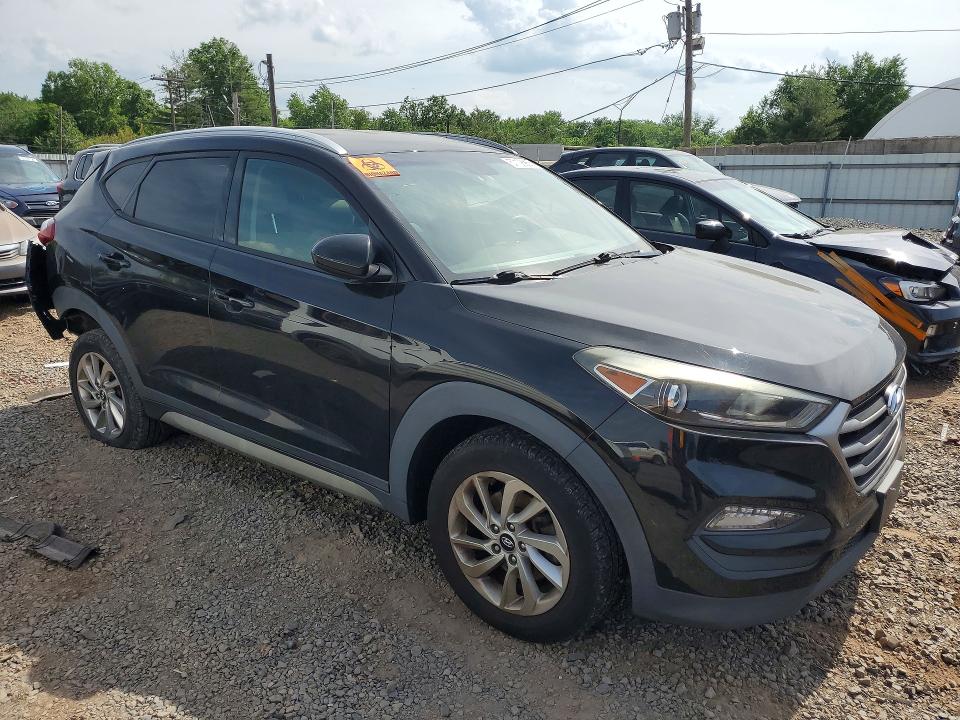 Photo 4 from auction – 2017 HYUNDAI TUCSON with VIN KM8J3CA49HU322666