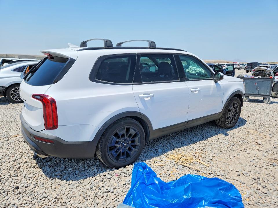 Photo 3 from auction – 2022 KIA TELLURIDE with VIN 5XYP3DHC6NG217663