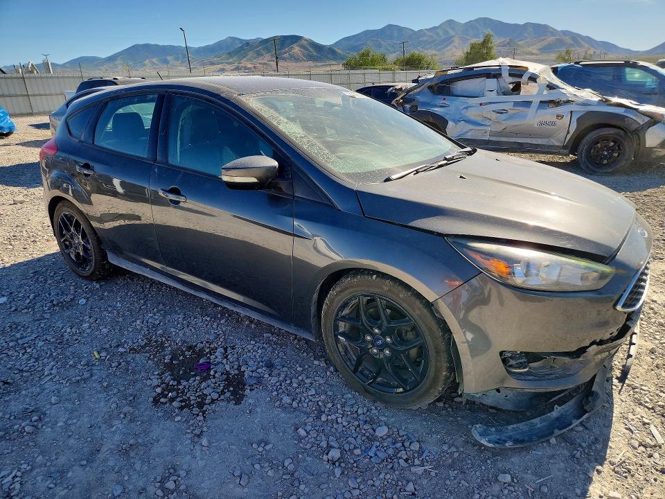 Photo 4 from auction – 2016 FORD FOCUS with VIN 1FADP3K28GL372472
