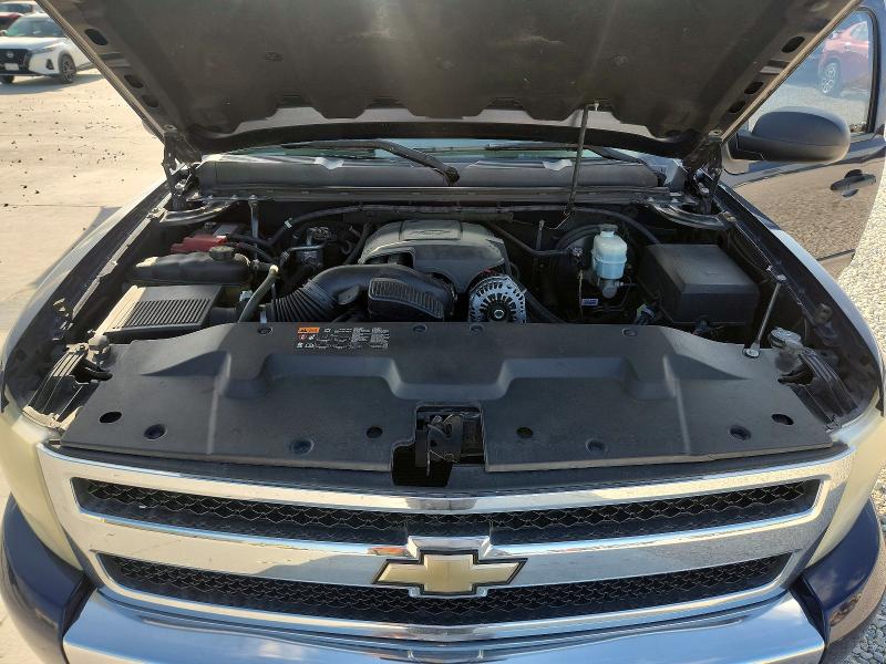 Photo 11 from auction – 2011 CHEVROLET SILVERADO with VIN 1GCRKSE39BZ455380