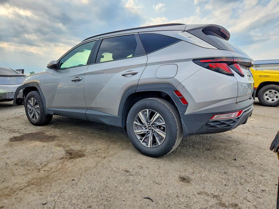 Photo 2 from auction – 2024 HYUNDAI TUCSON with VIN KM8JBCD11RU217979
