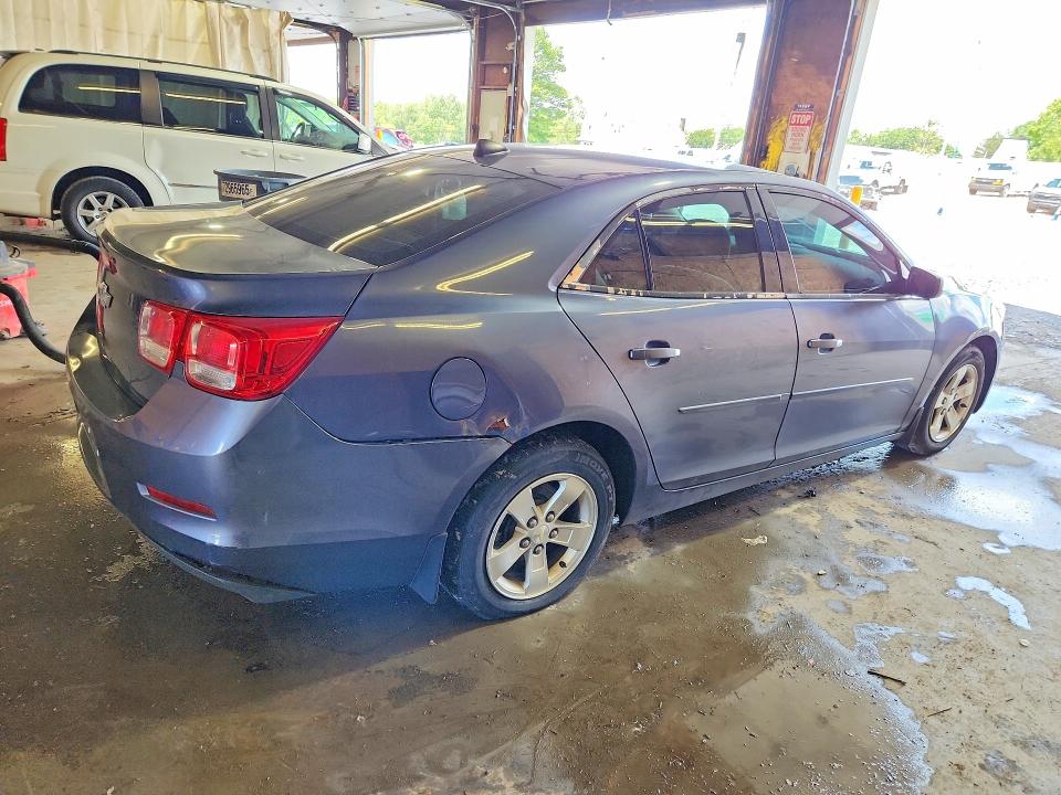 Photo 3 from auction – 2014 CHEVROLET MALIBU with VIN 1G11B5SL9EF208684