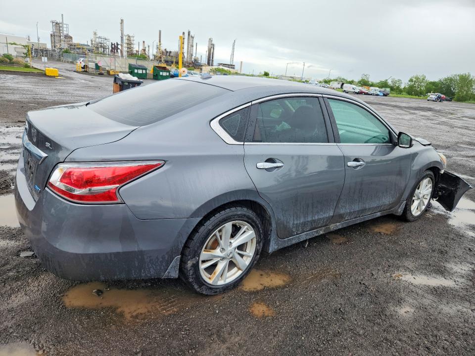 Photo 3 from auction – 2015 NISSAN ALTIMA with VIN 1N4AL3AP2FN373650