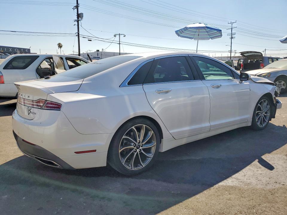 Photo 3 from auction – 2019 LINCOLN MKZ with VIN 3LN6L5LU4KR614481