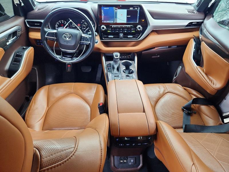 Photo 8 from auction – 2021 TOYOTA HIGHLANDER with VIN 5TDFZRBH7MS076969