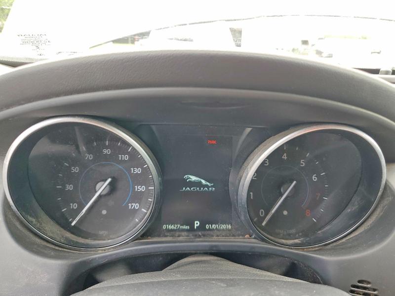 Photo 9 from auction – 2019 JAGUAR XE with VIN SAJAD4FX3KCP46739