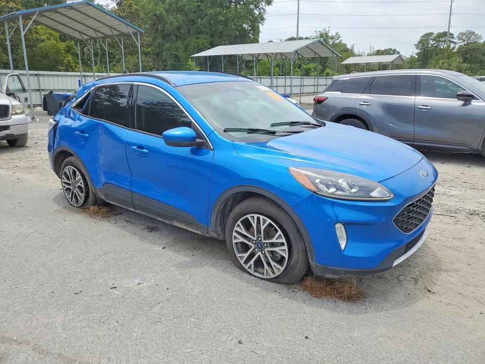 Photo 4 from auction – 2020 FORD ESCAPE with VIN 1FMCU0H69LUA06737