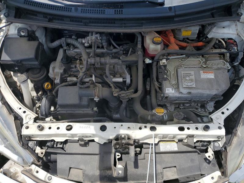 Photo 11 from auction – 2015 TOYOTA PRIUS C with VIN JTDKDTB39F1587159