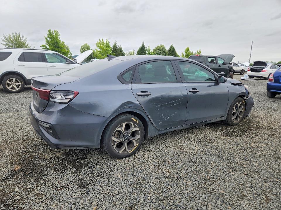 Photo 3 from auction – 2021 KIA FORTE with VIN 3KPF24AD1ME355057