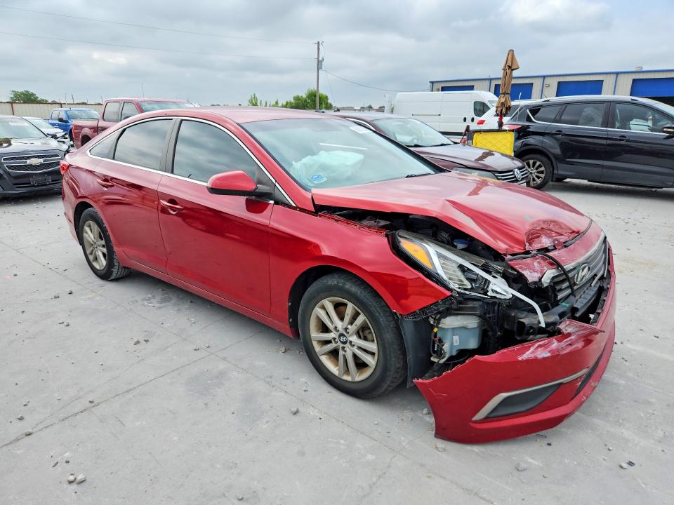 Photo 4 from auction – 2017 HYUNDAI SONATA with VIN 5NPE24AF2HH440150