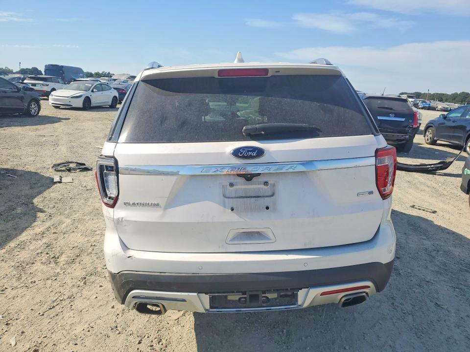Photo 6 from auction – 2017 FORD EXPLORER with VIN 1FM5K8HTXHGE12650