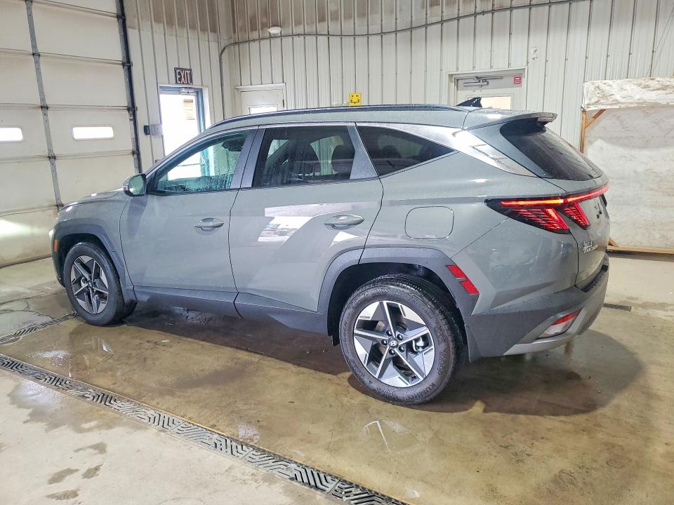 Photo 2 from auction – 2026 HYUNDAI TUCSON with VIN 5NMJCCDE6TH631889