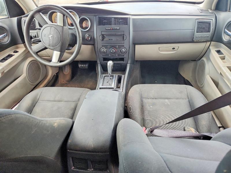 Photo 8 from auction – 2005 DODGE MAGNUM with VIN 2D4FV48V05H159075
