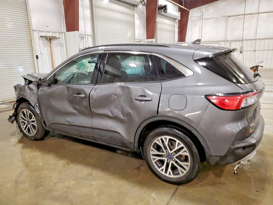 Photo 2 from auction – 2021 FORD ESCAPE with VIN 1FMCU9CZ5MUA69969