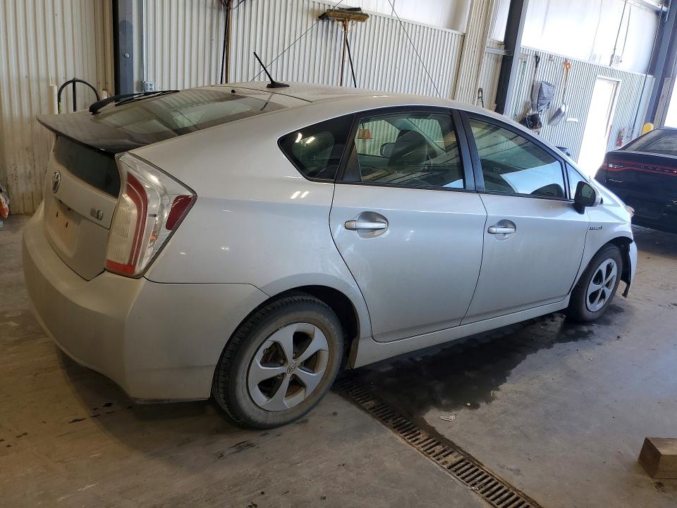 Photo 3 from auction – 2014 TOYOTA PRIUS with VIN JTDKN3DU6E1781441