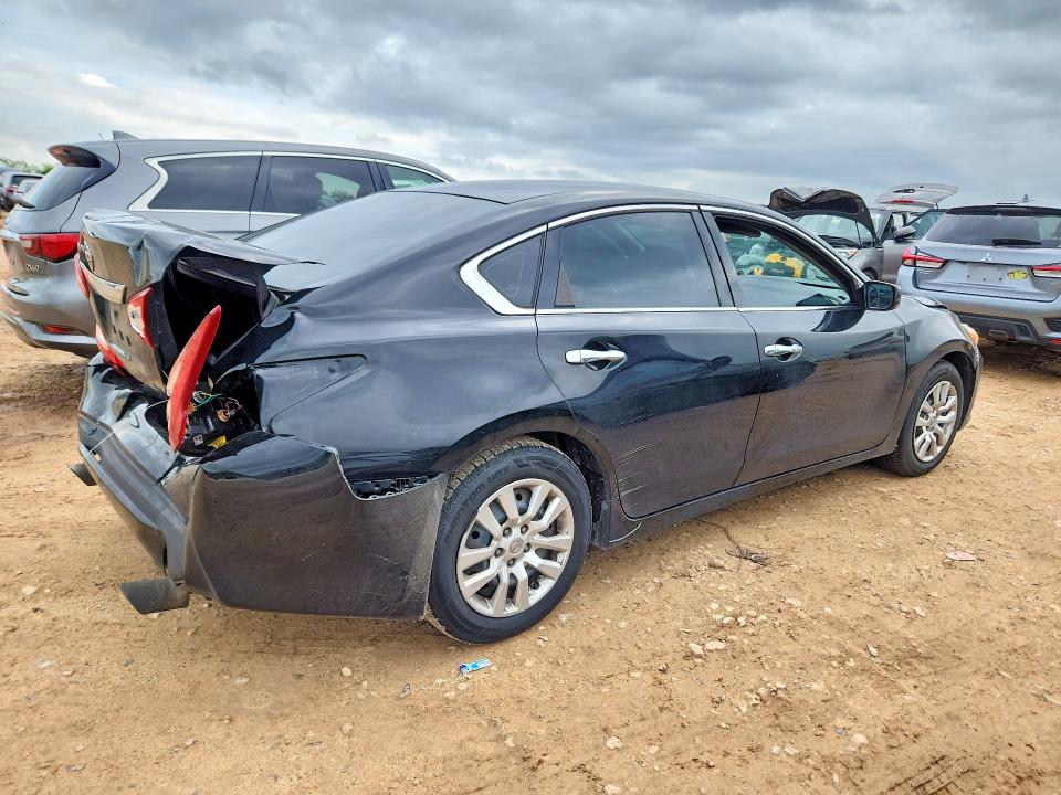 Photo 3 from auction – 2016 NISSAN ALTIMA with VIN 1N4AL3AP4GN357225