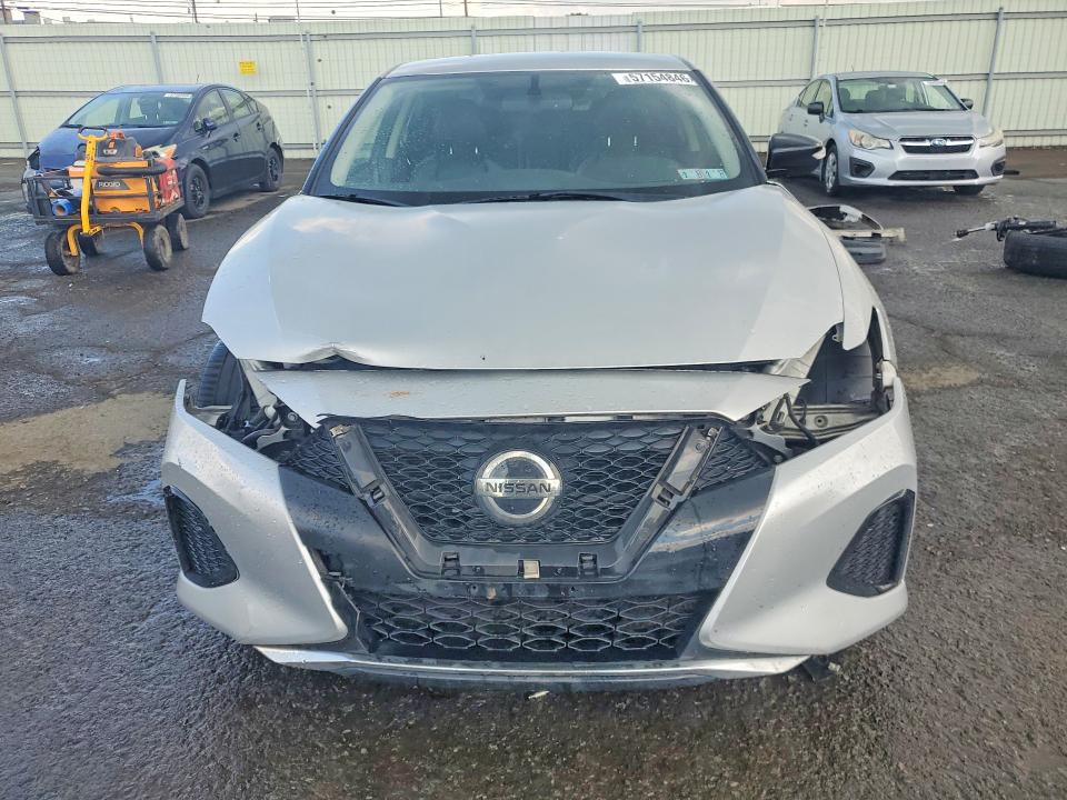 Photo 5 from auction – 2019 NISSAN MAXIMA with VIN 1N4AA6AV7KC361375