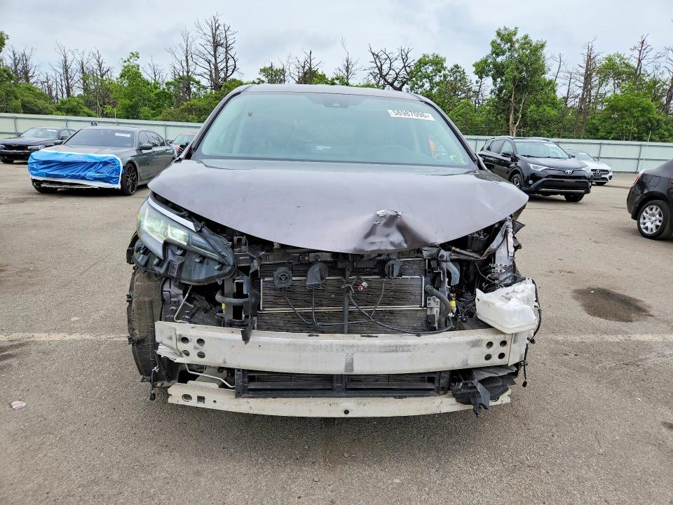 Photo 5 from auction – 2021 TOYOTA SIENNA with VIN 5TDKSKFC8MS035260