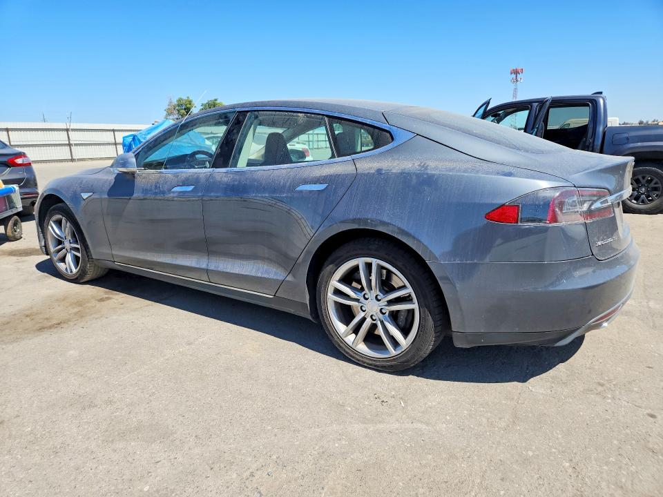 Photo 2 from auction – 2013 TESLA MODEL S with VIN 5YJSA1DNXDFP05607