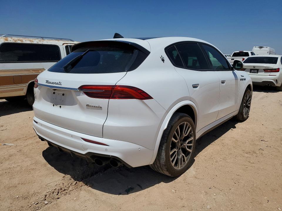 Photo 3 from auction – 2023 MASERATI GRECALE with VIN ZN682AVM1P7426522