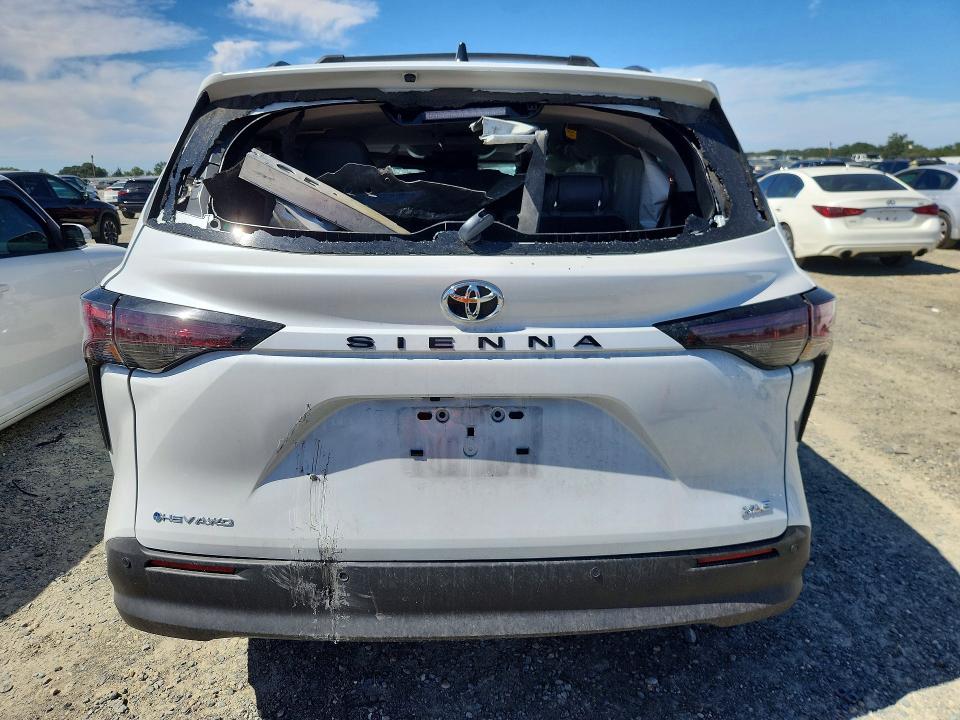 Photo 6 from auction – 2026 TOYOTA SIENA with VIN 5TDYSKFC7TS234664