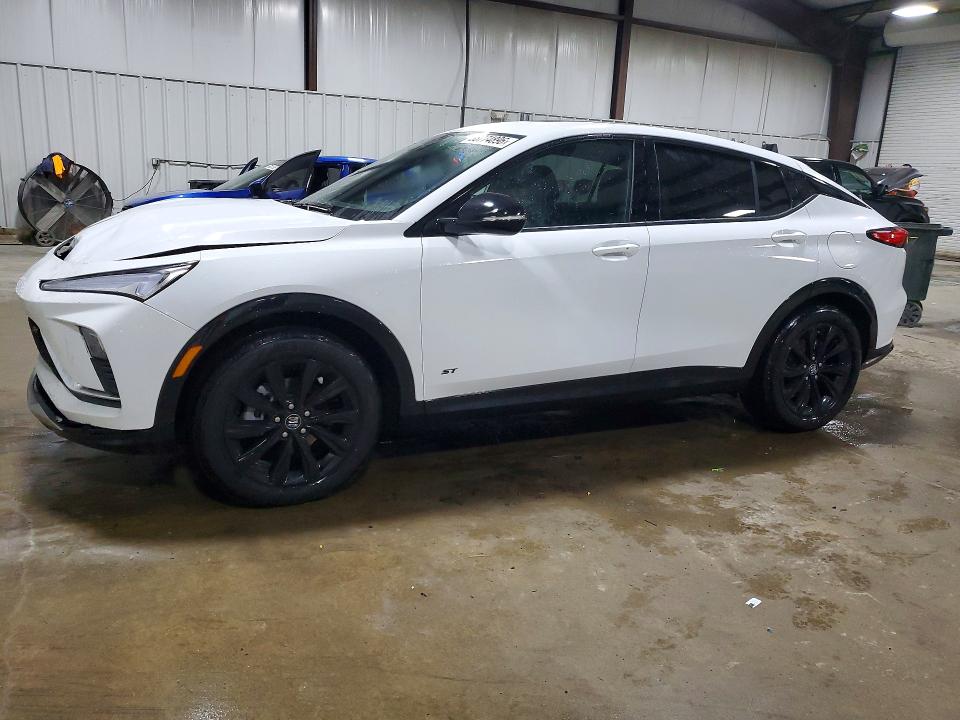 BUICK ENVISTA 2025 with VIN KL47LBEP2SB239302 - Photo from auction
