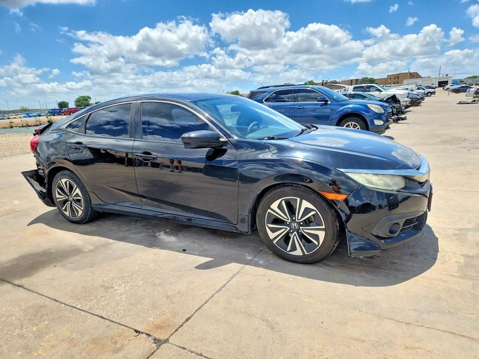 Photo 4 from auction – 2016 HONDA CIVIC with VIN 19XFC1F33GE006448