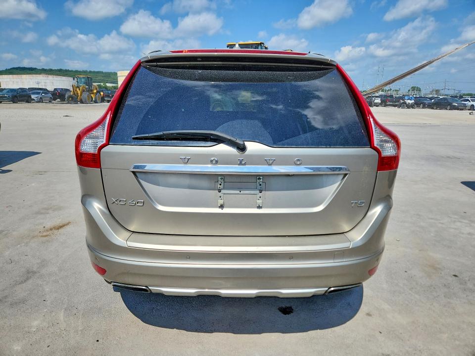 Photo 6 from auction – 2015 VOLVO XC60 with VIN YV440MDK3F2649628