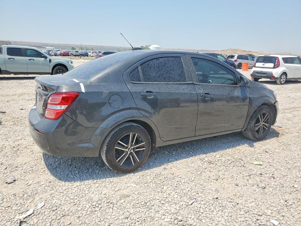 Photo 3 from auction – 2017 CHEVROLET SONIC with VIN 1G1JB5SHXH4158261