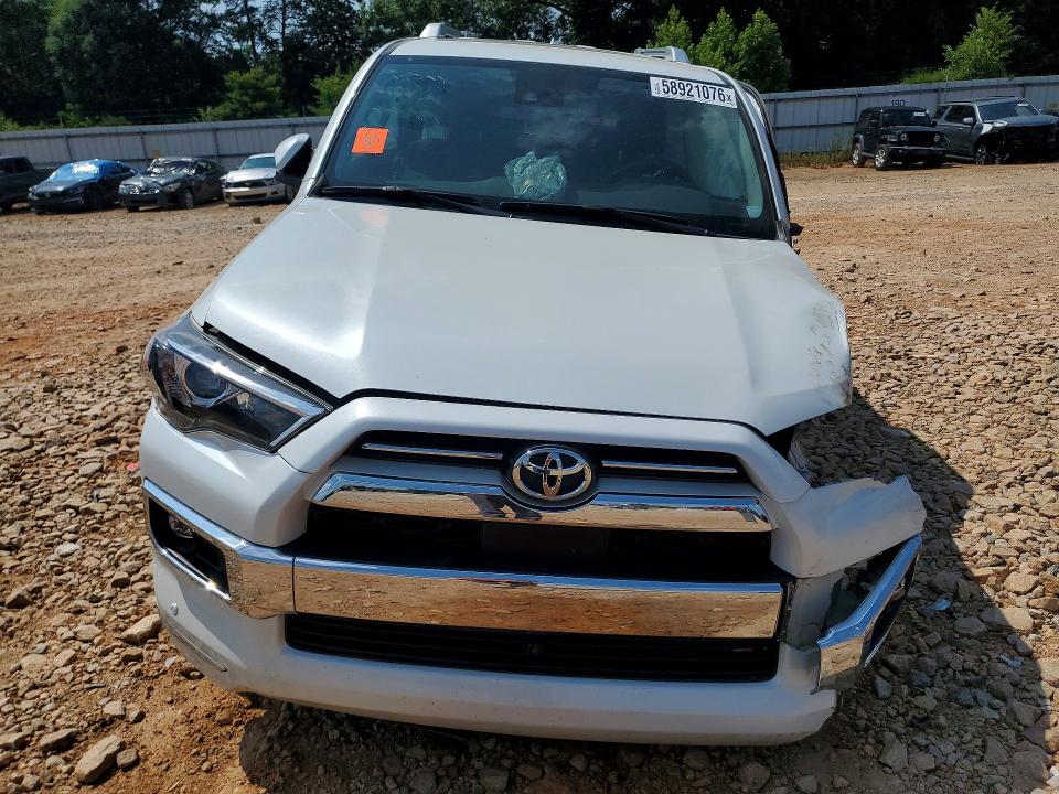 Photo 5 from auction – 2024 TOYOTA 4RUNNER with VIN JTEKU5JR7R6251045