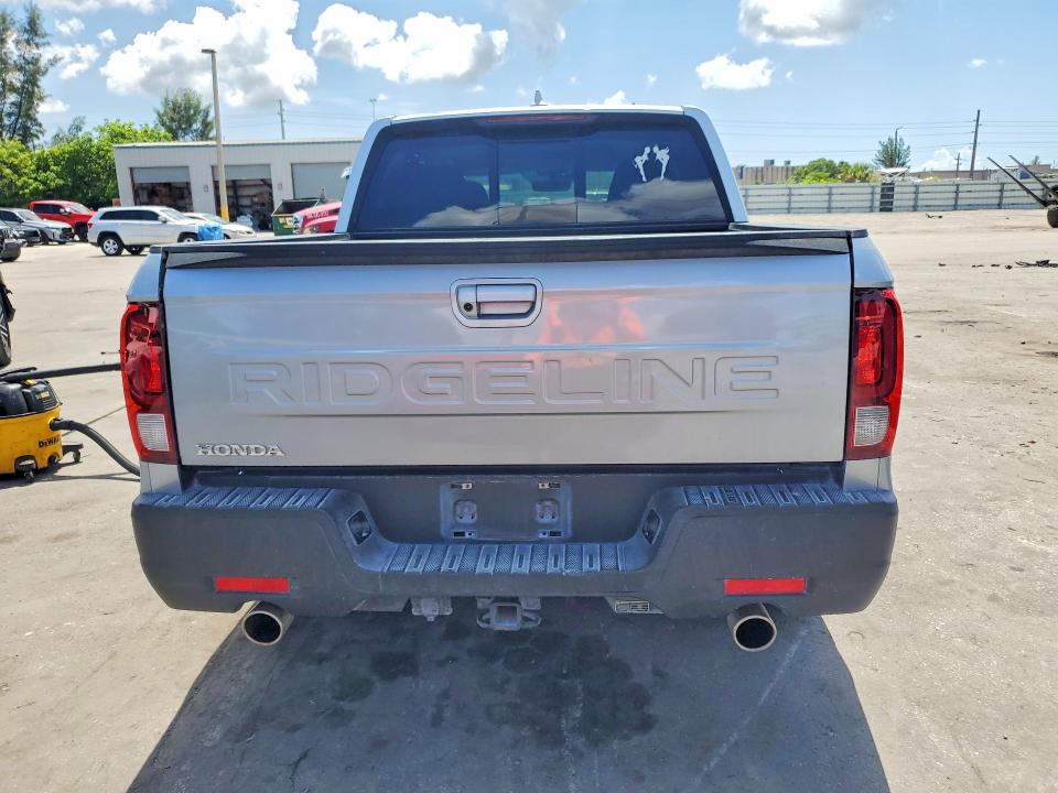 Photo 6 from auction – 2025 HONDA RIDGELINE with VIN 5FPYK3F5XSB009141