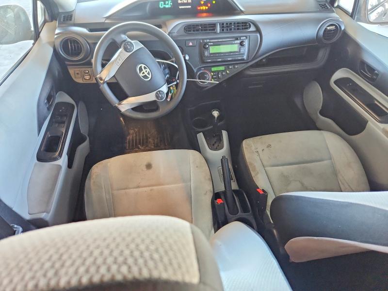 Photo 8 from auction – 2012 TOYOTA PRIUS C with VIN JTDKDTB34C1521193