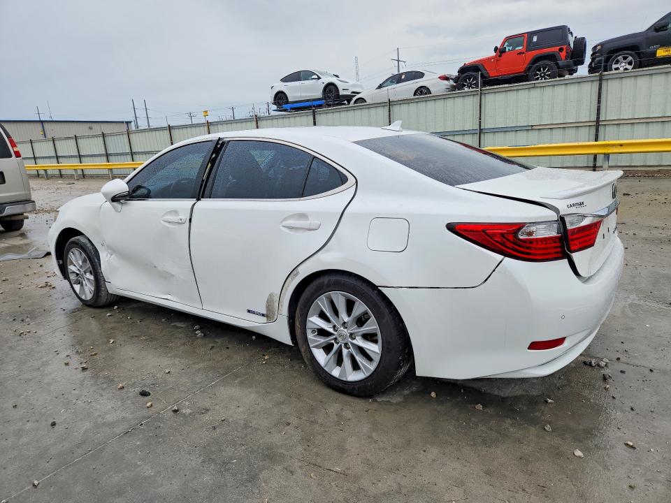 Photo 2 from auction – 2013 LEXUS ES with VIN JTHBW1GG6D2013845