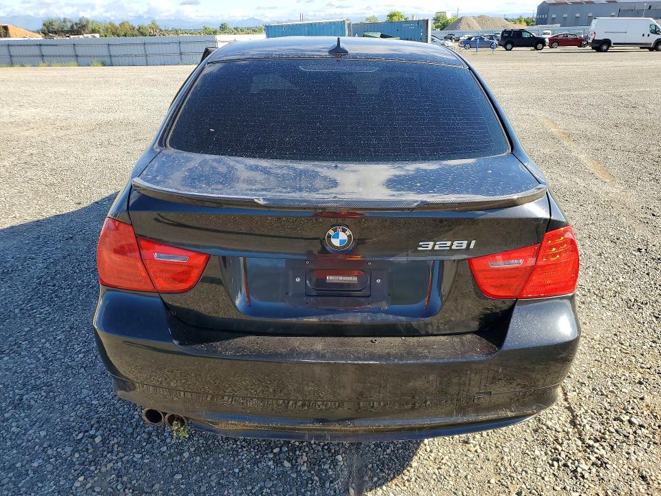 Photo 6 from auction – 2011 BMW 328 with VIN WBAPK5C5XBA661249