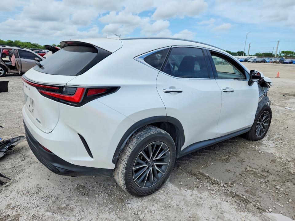 Photo 3 from auction – 2023 LEXUS NX with VIN JTJADCAZ0P2006951