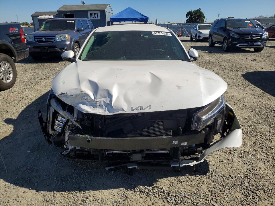 Photo 5 from auction – 2025 KIA K4 with VIN 3KPFT4DE0SE206489
