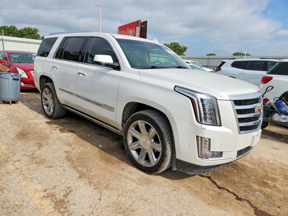 Photo 4 from auction – 2017 CADILLAC ESCALADE with VIN 1GYS4CKJ5HR186947
