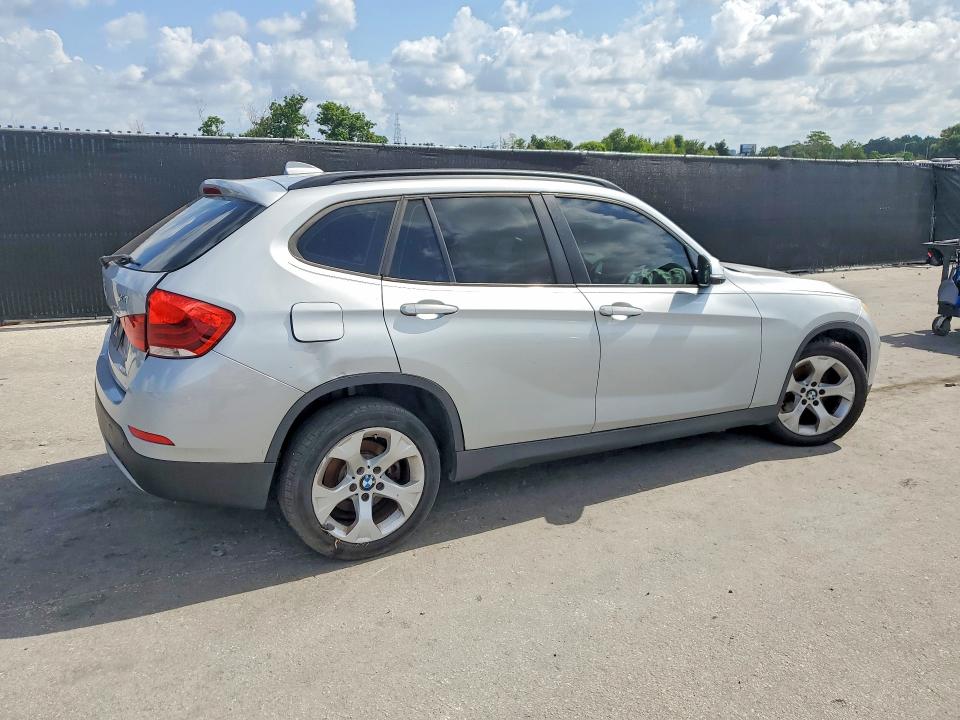 Photo 3 from auction – 2014 BMW X1 with VIN WBAVM1C53EVW49371